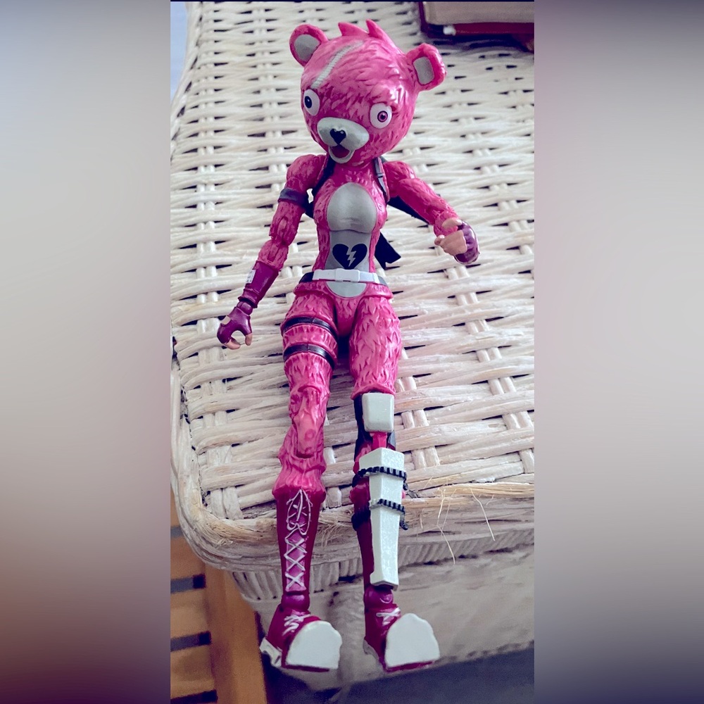 Fortnite Cuddle Team Leader Pink Bear Action Figure Epic Games 7" Posable Toy